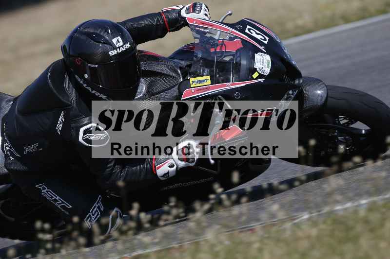 /Archiv-2023/28 05.06.2023 Moto Club Anneau du Rhin/vert-medium/3